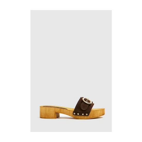 unnamed-file-1169.jpg Schuh Brown Vanessa Suede Clogs -Schuh Shop unnamed file 1169