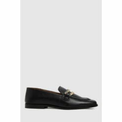 Schuh Leandra Leather Chain Loafers